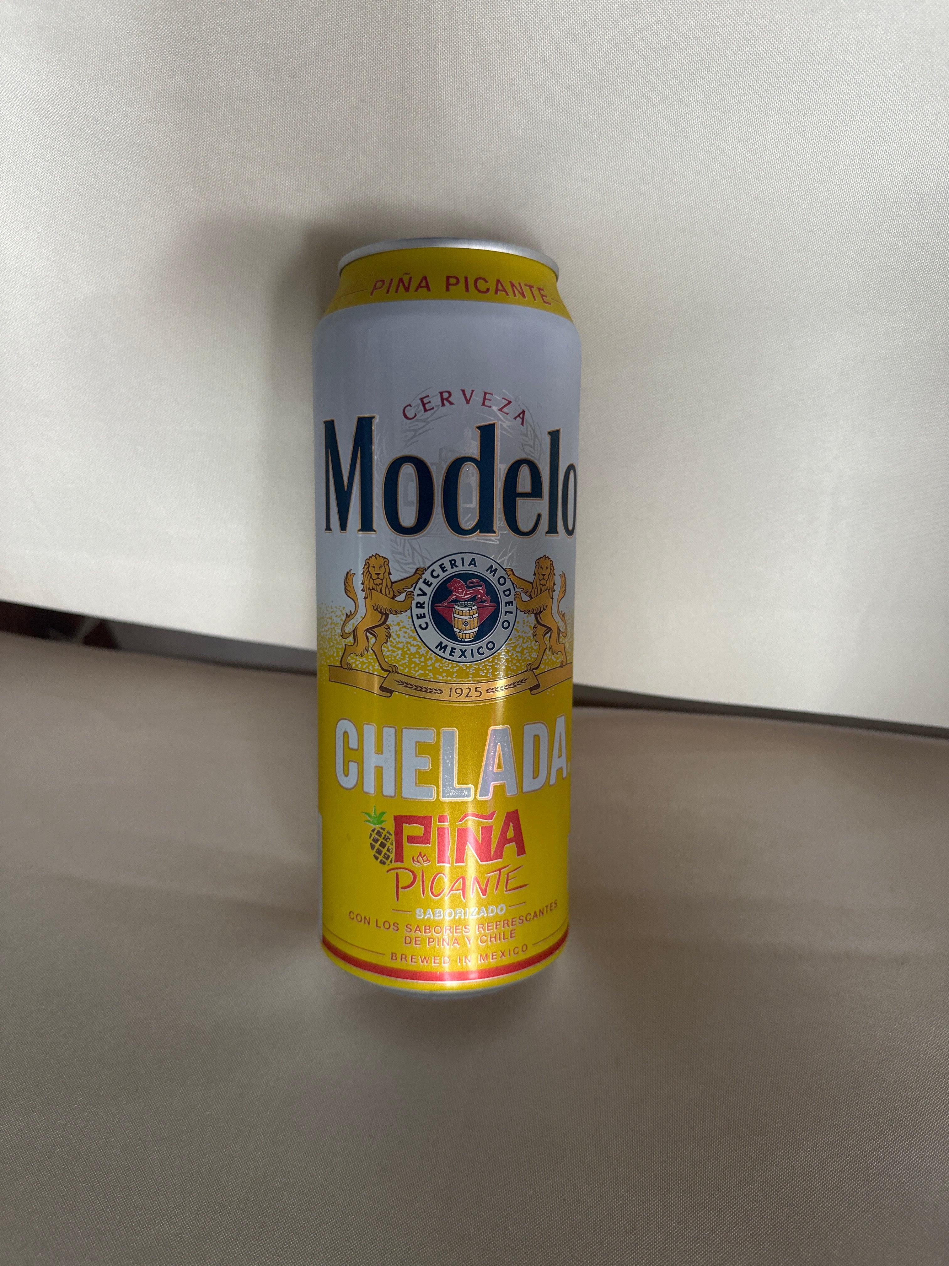 Modelo Chelada Pina Picante