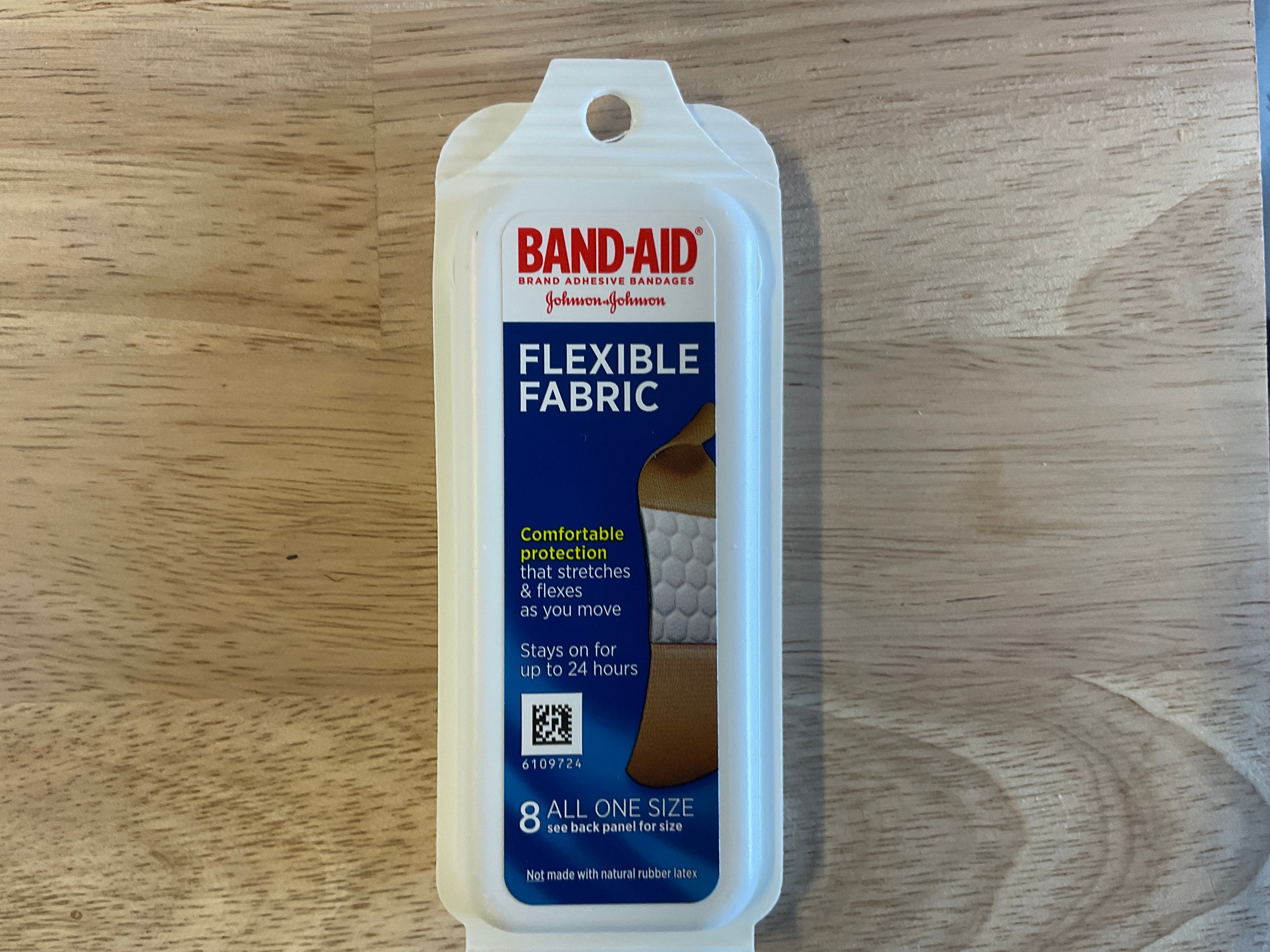 Flexible fabric Band Aid 8 pieces