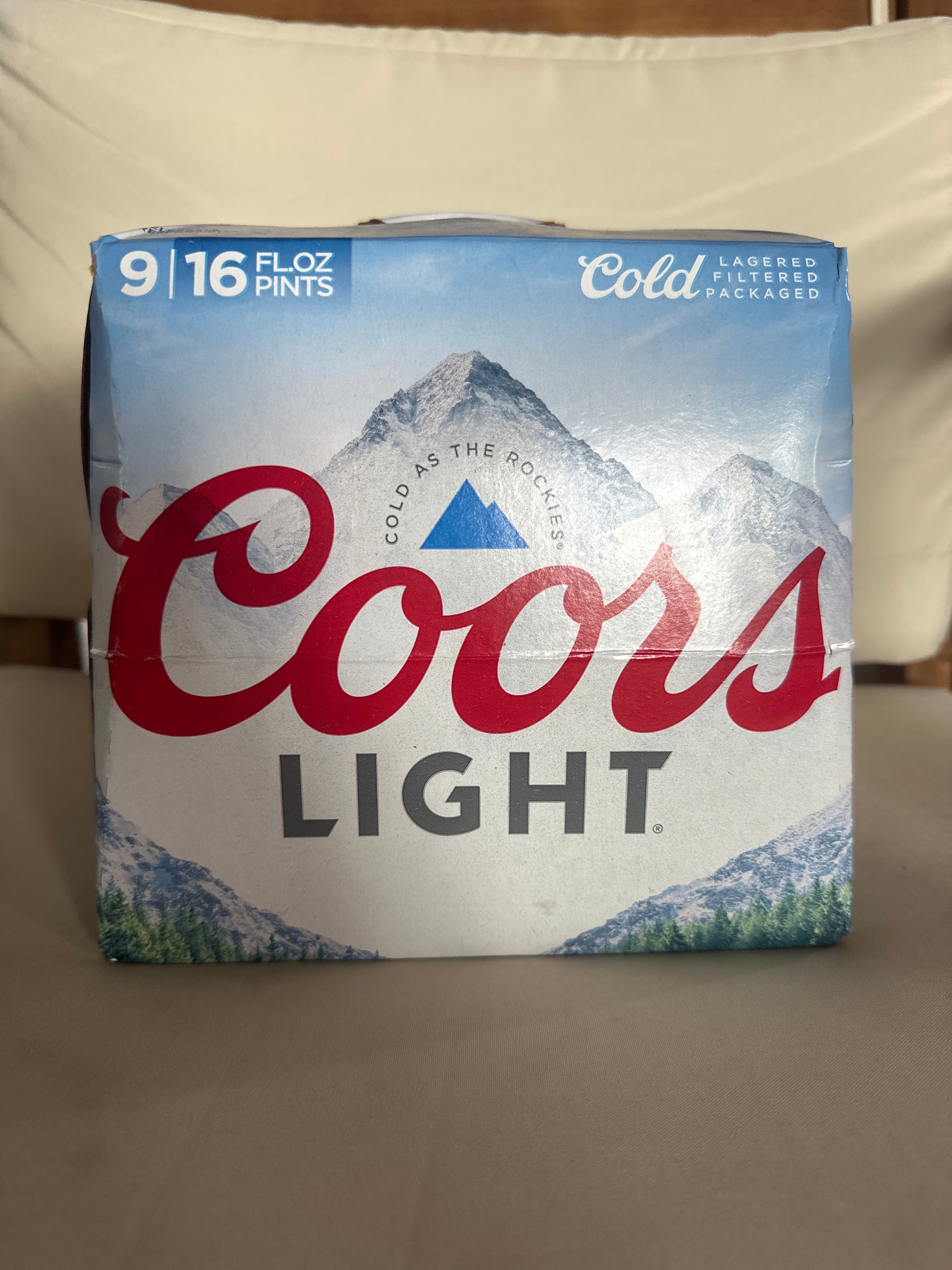Coors Light Aluminum 16 oz 9 pack